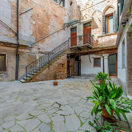 Cannaregio Romantic View Appartement *