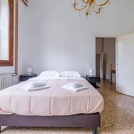 Cannaregio Romantic View