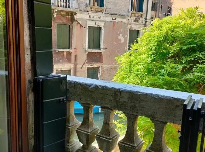 Cannaregio Romantic View * Venice